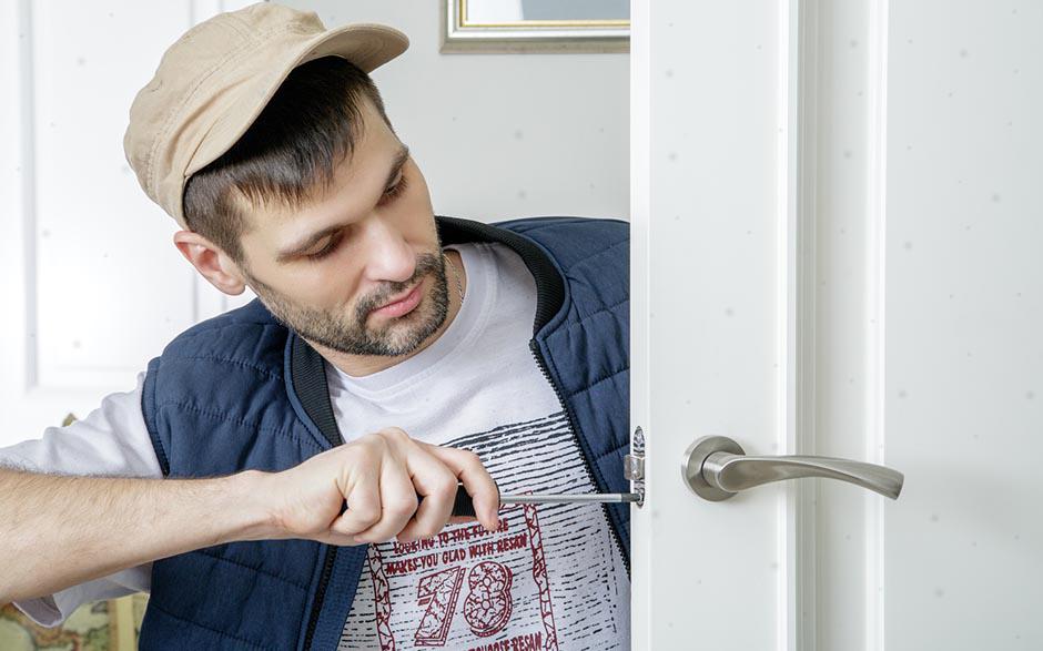 ouvrir une porte sans clé Paris 20